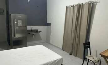 Imagem 6: Kitnet - Cohama Quarto com aluguel por R$2.000 /mês