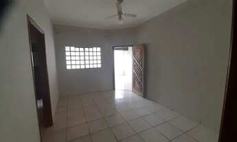 Imagem 4: Casa com edicula no Regissol a Venda