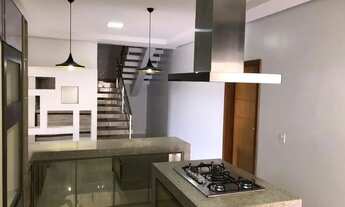 Imagem 5: Imóvel para venda possui 317 metros quadrados com 4 quartos