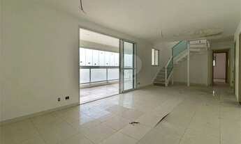 Imagem 6: Duplex para venda possui 257 metros quadrados com 4 quartos em José Menino - Santos - SP