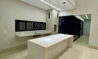 Imagem 7: Imóvel para venda possui 175 metros quadrados com 4 quartos em Condomínio Belvedere II - C