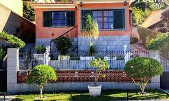 Imagem 2: Casa com 3 dormitórios à venda, 300 m² por R$ 1.480.000,00 - Golfe - Teresópolis/RJ