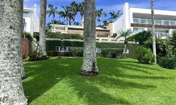 Imagem 4: Casa de Luxo em Condomínio à Venda em Itapema