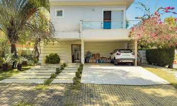 Imagem: Casa á venda com 3 suítes, 300m² - Residencial