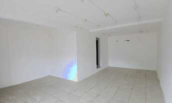 Imagem 4: Esta loja está localizada em um polo comercial com altíssima visibilidade e um fluxo const