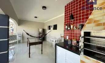 Imagem: Casa com 6 dormitórios à venda, 160 m²