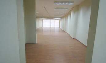 Imagem 6: Linda vista para Av. Paulista. Parede toda de vidro e em excelente estado de conservação