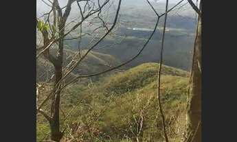 Imagem: Terreno com mirante