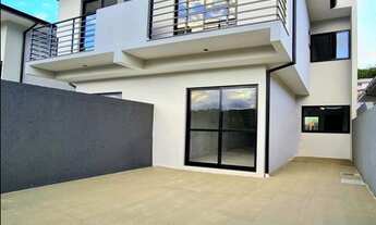 Imagem: Mega Sobradão de 3 Quartos em São José-SC