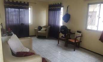 Imagem: Apartamento com 03 quartos, forrado, revestido