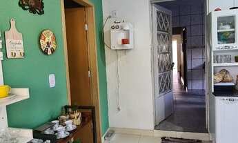 Imagem 2: Casa ampla c/ 4 quartos e 1 suíte no Setor Santa Rita 6° Etapa, Goiânia