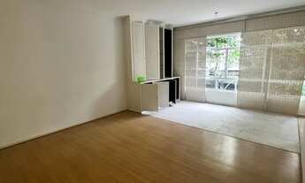 Imagem 3: Excelente apartamento com vista parcial mar, salão e com quatro quartos, sendo duas suites