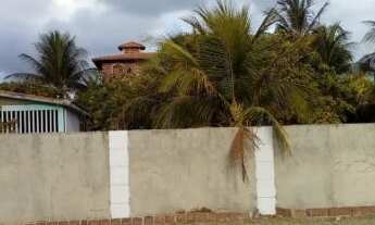 Imagem: Casa grande localizada em Enseada dos Corais