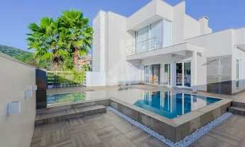 Imagem: Casa alto padrão em condomínio fechado