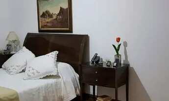 Imagem 7: Casa Térrea no Residencial Alphaville 6 com 2 suítes e 6 vagas de Garagem