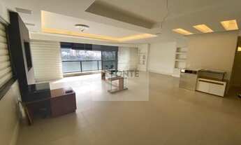 Imagem 3: Apartamento para venda tem 230 metros quadrados com 4 quartos em Lagoa - Rio de Janeiro