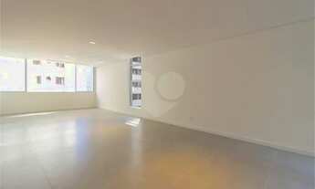 Imagem 2: Apartamento reformado no Jardins