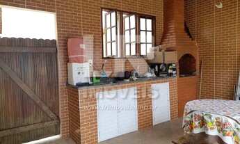 Imagem 2: Casa ampla com 2 quartos, piscina e churrasqueira, excelente localização *CC-04