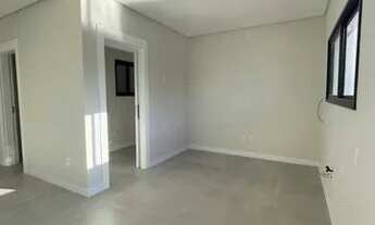 Imagem 6: C- Casa alto padrão fundo lago, 03 suítes e jacuzzi externa no Cond. Acqua no Deltaville