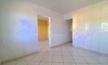 Imagem 2: Apartamento com 1 dormitório para alugar, 47 m² por R$ 630,00/mês - Sumaré - Alvorada/RS