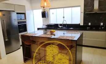 Imagem 4: CASA 100% MOBILIADA PORTEIRA FECHADA 3 QUARTOS SUÍTES PISCINA CHURRASQUEIRA LOTE 400m RUA