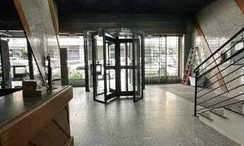 Imagem 3: Vendo sala comercial no Centro de Porto Alegre, andar alto, vista