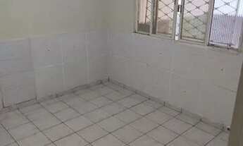 Imagem: Alugo barraco de fundos