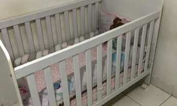 Imagem 2: Guarda roupa + Berço c/ colchão R$400