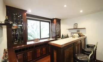 Imagem 6: Sofisticação e tranquilidade morando no coração do Jardim América com piscina e 4 vagas de