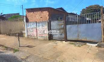 Imagem: Terreno disponível para venda no bairro