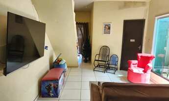 Imagem 4: Vendo Casa Paar Próximo Canteiro Central