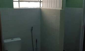 Imagem 4: Terreno de 300m² com 3 casas independentes