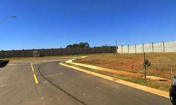 Imagem 3: Lote de esquina Condomínio Parqville Quaresmeira, 410 m² - Trindade - GO