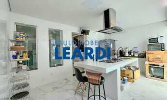 Imagem: CASA ASSOBRADADA - SANTA BRANCA - MG