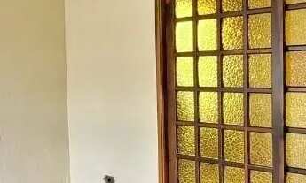 Imagem 7: Casa à venda nas Mercês, com 5 quartos sendo 1 suíte