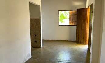 Imagem 4: Casa a venda em Delfinópolis MG 4 quartos 3 banheiros cozinha e garagem coberta