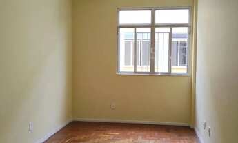 Imagem 3: BNH Mosela com 3 quartos e com vaga marcada e coberta - Mosela - Petrópolis - RJ