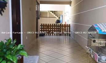 Imagem 6: Casa para Venda em Rio das Ostras, Recreio, 7 dormitórios, 1 suíte, 4 banheiros, 3 vagas