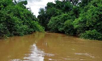 Imagem: Chacara de Lazer com 9.000 Mt2 Beira Rio