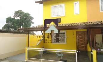 Imagem: Casa colonial em condomínio fechado de