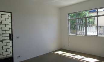 Imagem 5: Ótimo Local ! Casa com 4 dormitórios