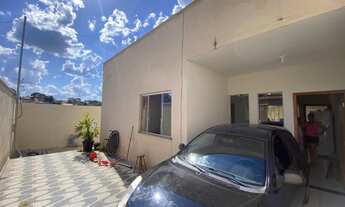 Imagem 2: Casa escriturada com área de 158,73 m² em Mateus Leme/ MG A casa composta por 2 quartos, s