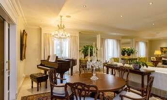 Imagem 5: Espaço e sofisticação neste apartamento clássico no jardim paulista