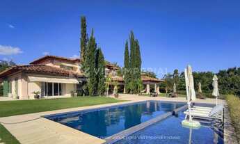 Imagem: Um lar excepcional com uma arquitetura toscana