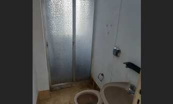 Imagem 7: Apartamento para aluguel e venda possui 65 metros quadrados com 2 quartos