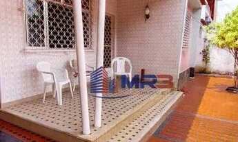 Imagem: Casa com 4 quartos para alugar, 170 m²