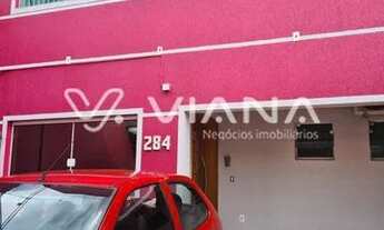 Imagem 3: Sobrado Adaptado para Comércio (Salão de Beleza