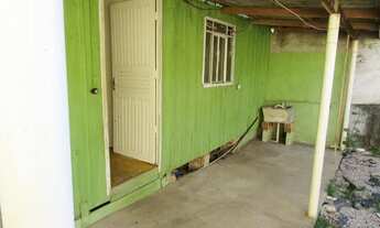 Imagem 2: Aluga se no xaxim/ excelente localização