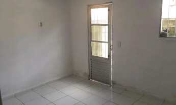 Imagem 4: Casa no centro de Lucena