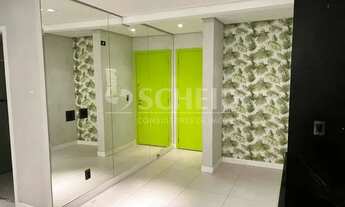 Imagem 3: 02 dormitórios , sendo 01 suíte e 01 vaga